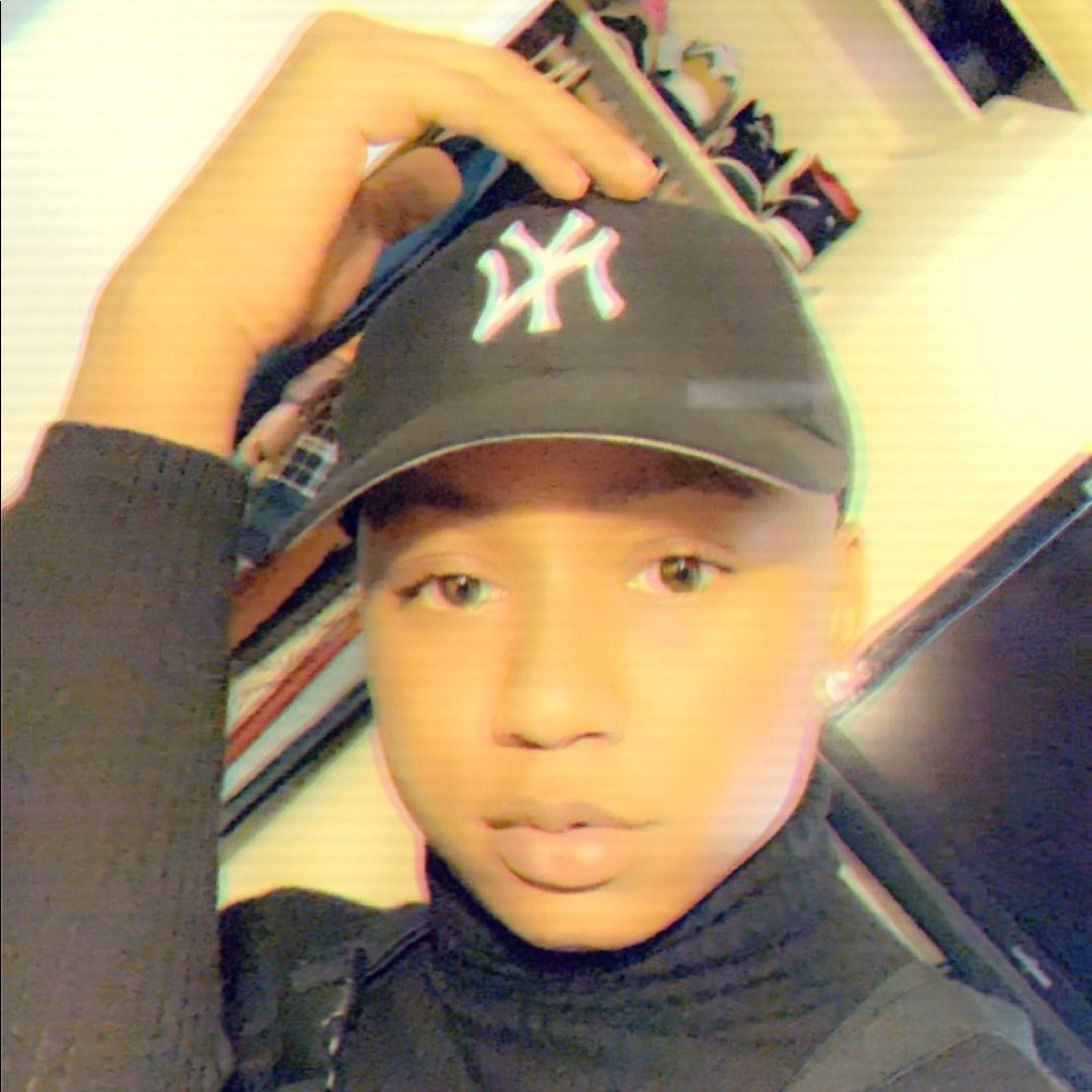 Meet your Posher, 𝕯𝖆𝖗𝖞𝖑 𝕷𝖊𝖔𝖓